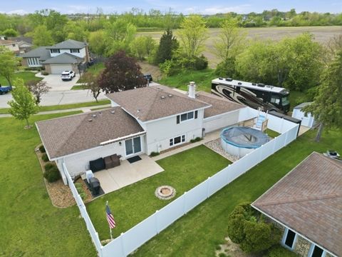 Tiny photo for 549 Willow Lane, Beecher, IL 60401 (MLS # 12635302)
