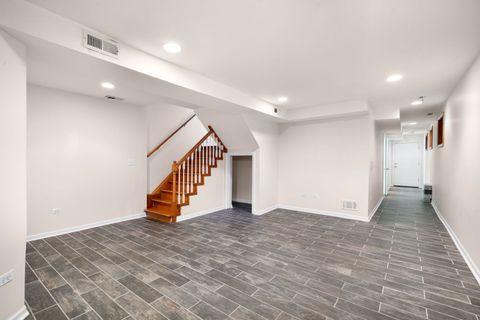 Tiny photo for 1129 N Mozart Avenue #1, Chicago, IL 60622 (MLS # 12431142)
