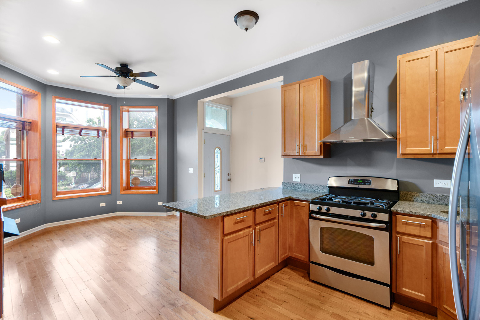 1129 N Mozart Avenue 1
