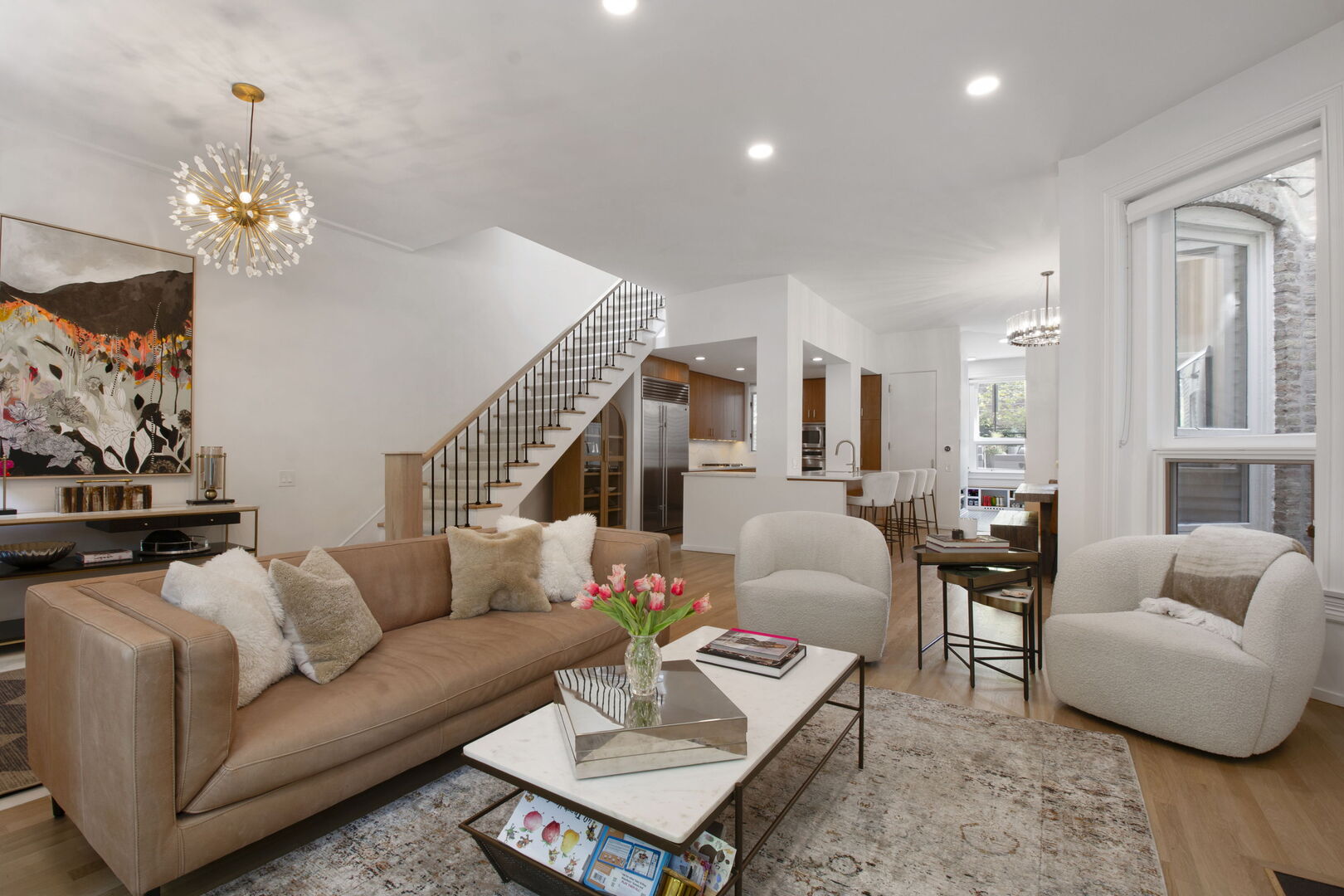 2249 N Geneva Terrace