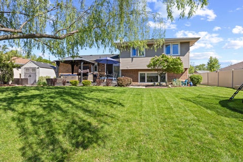 Tiny photo for 8607 Bethany Lane, Tinley Park, IL 60487 (MLS # 12647329)