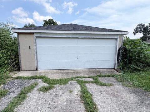 Tiny photo for 13539 Long Avenue, Crestwood, IL 60418 (MLS # 12766192)