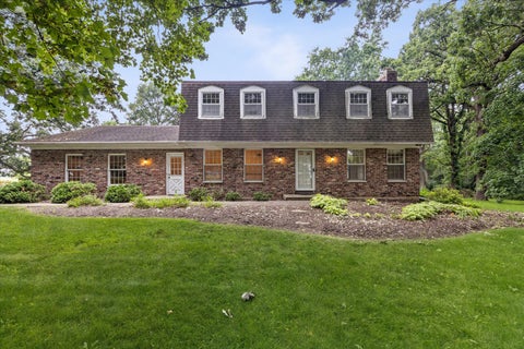Photo of 2s730 White Oak Lane, Batavia, IL 60510 (MLS # 12765872)