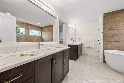 Tiny photo for 835 Avon Court, Glen Ellyn, IL 60137 (MLS # 12656292)