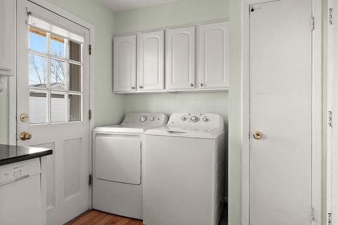 Tiny photo for 251 Clearmont Drive, Elk Grove Village, IL 60007 (MLS # 12620390)