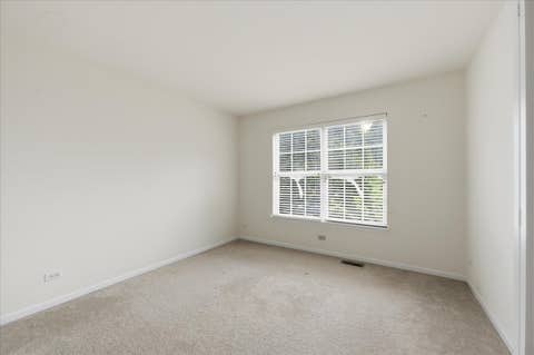 Tiny photo for 445 Greenview Lane, Oswego, IL 60543 (MLS # 12652351)
