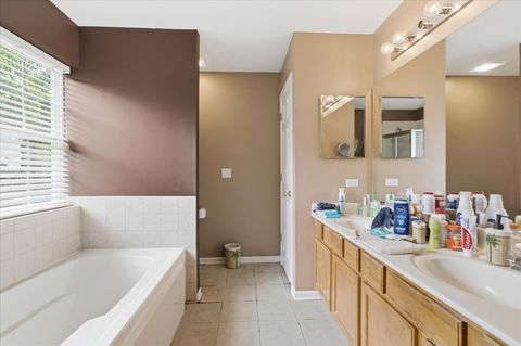Tiny photo for 445 Greenview Lane, Oswego, IL 60543 (MLS # 12652351)