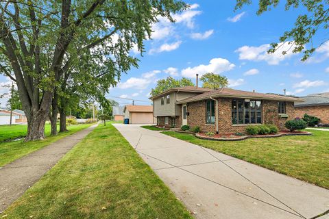Tiny photo for 14601 Tripp Avenue, Midlothian, IL 60445 (MLS # 12497056)