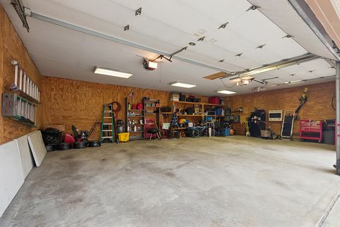 Tiny photo for 14601 Tripp Avenue, Midlothian, IL 60445 (MLS # 12497056)