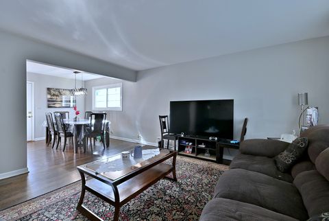 Tiny photo for 913 S Iowa Street, Addison, IL 60101 (MLS # 12493925)