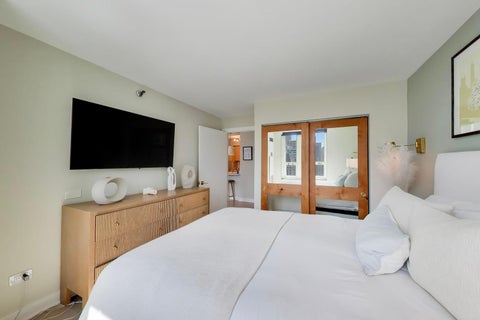 Tiny photo for 345 N La Salle Drive #3306, Chicago, IL 60654 (MLS # 12751632)