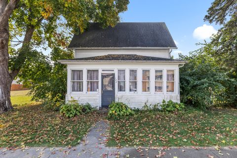 122 W Main Street Stillman Valley IL 61084