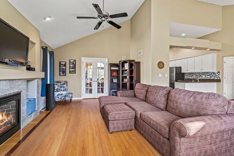 Tiny photo for 1075 Norwalk Road, Lemont, IL 60439 (MLS # 12500085)