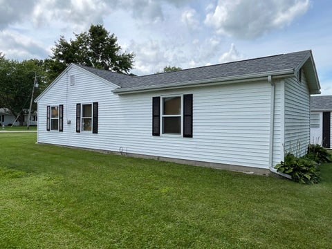 Tiny photo for 526 Edwards Street, Kewanee, IL 61443 (MLS # 12686510)