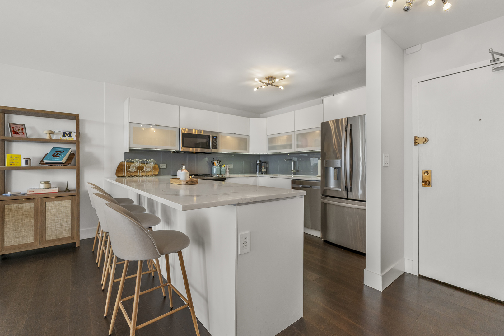 1516 N State Parkway 16D