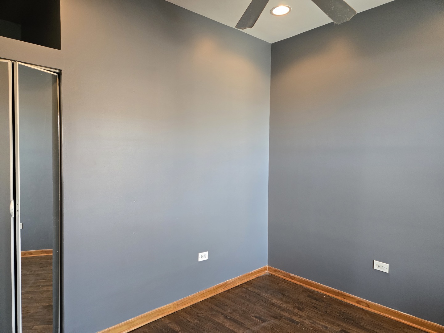 948 N California Avenue