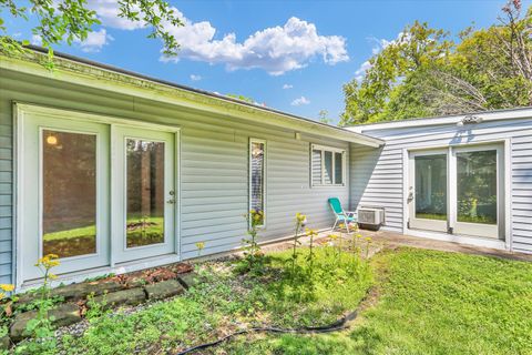 Tiny photo for 1302 Briarwood Drive, Champaign, IL 61821 (MLS # 12601060)