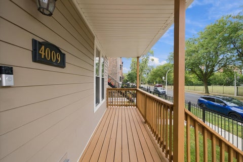 Tiny photo for 4009 S Vincennes Avenue, Chicago, IL 60653 (MLS # 12732589)