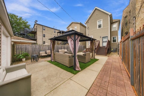 Tiny photo for 4009 S Vincennes Avenue, Chicago, IL 60653 (MLS # 12732589)