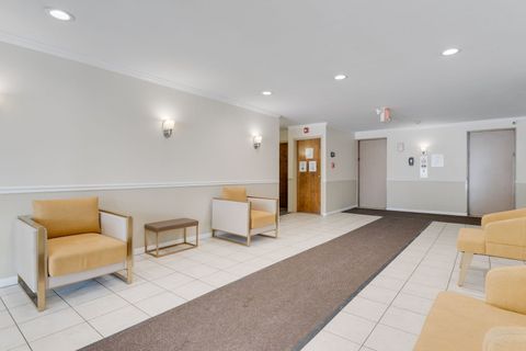 Tiny photo for 5506 Lincoln Avenue #A517, Morton Grove, IL 60053 (MLS # 12556018)