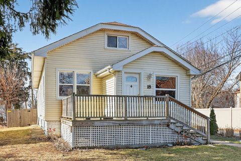 18 S Hudson Street Westmont IL 60559