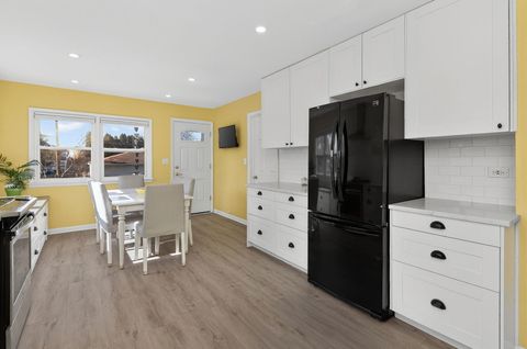 Tiny photo for 18 S Hudson Street, Westmont, IL 60559 (MLS # 12573287)