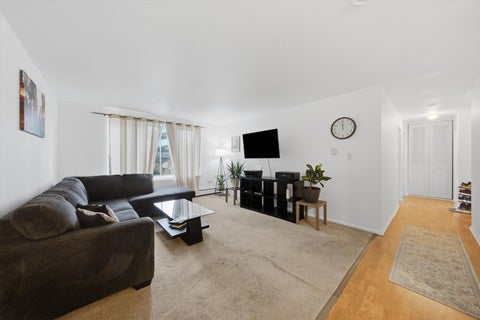 Tiny photo for 1500 Robin Circle #213, Hoffman Estates, IL 60169 (MLS # 12797261)