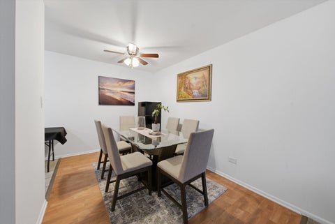 Tiny photo for 1500 Robin Circle #213, Hoffman Estates, IL 60169 (MLS # 12797261)