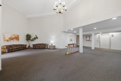 Tiny photo for 1500 Robin Circle #213, Hoffman Estates, IL 60169 (MLS # 12797261)