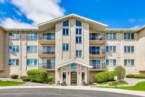 Photo of 9750 Koch Court #2F, Orland Park, IL 60467 (MLS # 12685042)