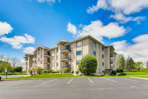 Tiny photo for 9750 Koch Court #2F, Orland Park, IL 60467 (MLS # 12685042)