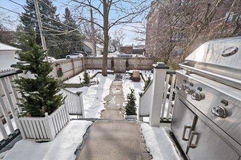 Tiny photo for 516 Greenwood Street #516, Evanston, IL 60201 (MLS # 12586265)
