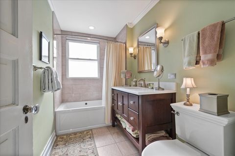 Tiny photo for 516 Greenwood Street #516, Evanston, IL 60201 (MLS # 12586265)