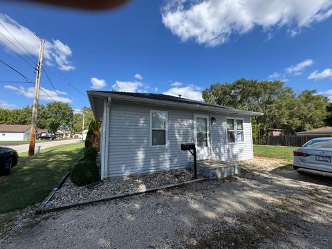 215 S VIRGINIA Street Coal City IL 60416