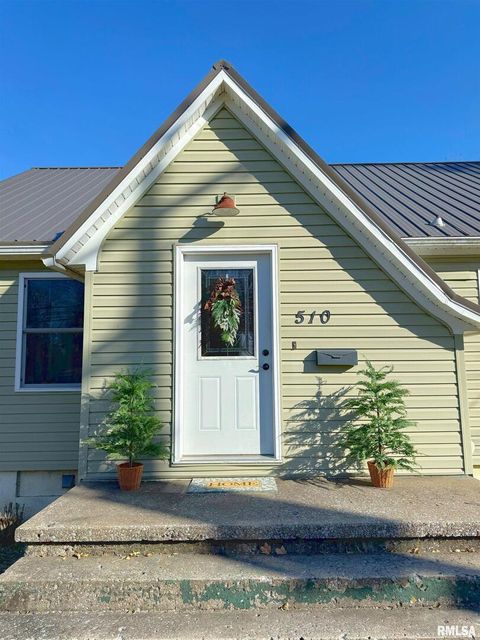 Tiny photo for 510 S CHARLES Street, Steeleville, IL 62288 (MLS # EB460476)