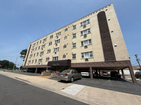 — beds bed, 1 baths bath property at 3001 thatcher avenue 2c, river grove, il 60171