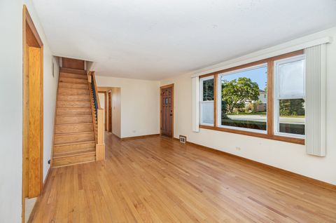 Tiny photo for 9627 Castello Avenue, Melrose Park, IL 60164 (MLS # 12495235)