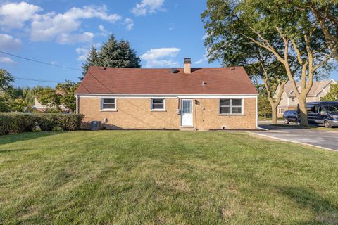 Tiny photo for 9627 Castello Avenue, Melrose Park, IL 60164 (MLS # 12495235)