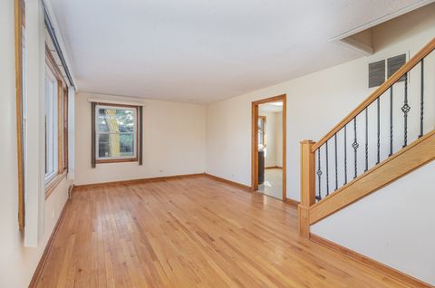 Tiny photo for 9627 Castello Avenue, Melrose Park, IL 60164 (MLS # 12495235)