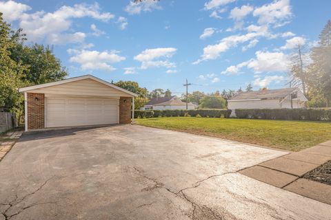Tiny photo for 9627 Castello Avenue, Melrose Park, IL 60164 (MLS # 12495235)