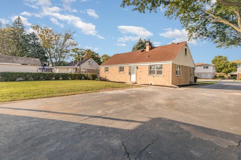 Tiny photo for 9627 Castello Avenue, Melrose Park, IL 60164 (MLS # 12495235)