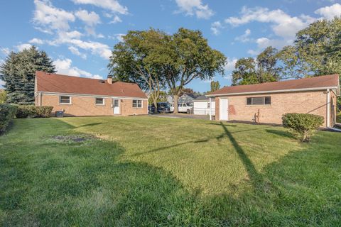 Tiny photo for 9627 Castello Avenue, Melrose Park, IL 60164 (MLS # 12495235)