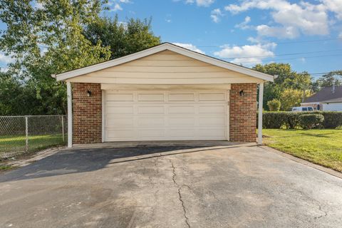 Tiny photo for 9627 Castello Avenue, Melrose Park, IL 60164 (MLS # 12495235)