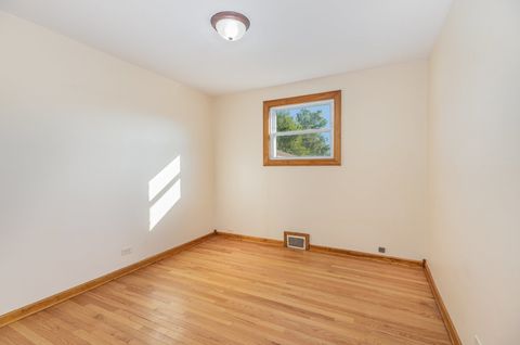 Tiny photo for 9627 Castello Avenue, Melrose Park, IL 60164 (MLS # 12495235)