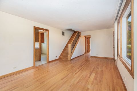 Tiny photo for 9627 Castello Avenue, Melrose Park, IL 60164 (MLS # 12495235)