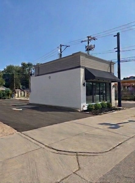1620 W Lawrence Avenue