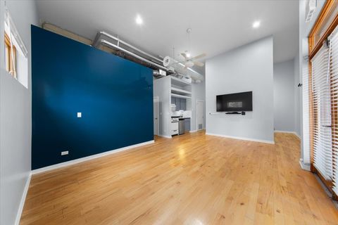 Tiny photo for 1024 W Fry Street #101, Chicago, IL 60642 (MLS # 12500448)
