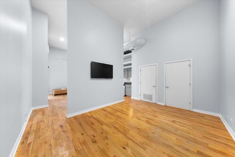 Tiny photo for 1024 W Fry Street #101, Chicago, IL 60642 (MLS # 12500448)