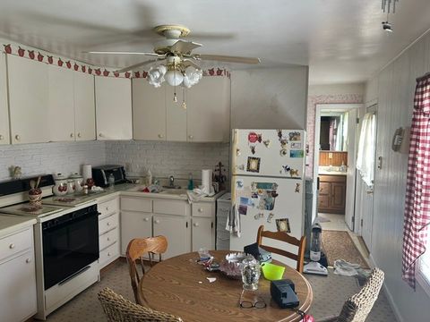 Tiny photo for 401 Everette Avenue, Romeoville, IL 60446 (MLS # 12688417)