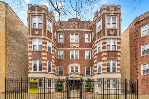 842 W Agatite Avenue 2E Chicago IL 60640